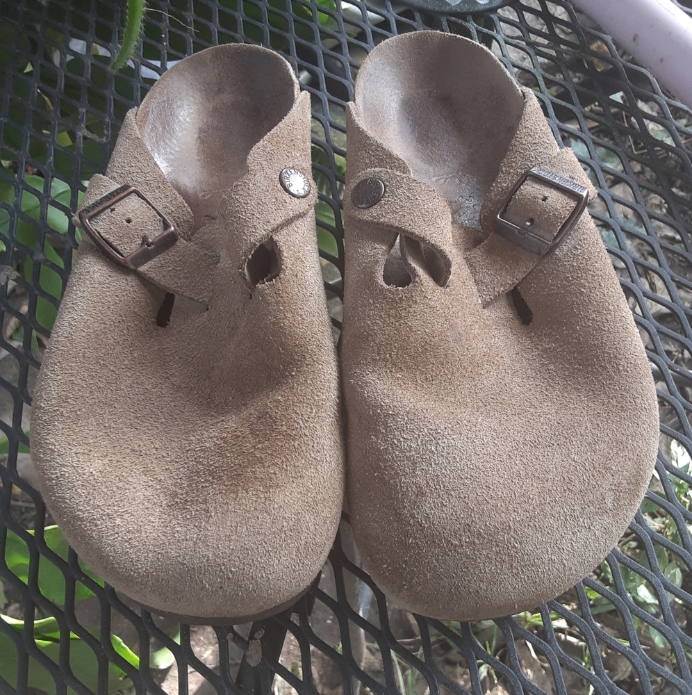 WOMEN'S BOSTON SUEDE BIRKENSTOCK CLOGS
